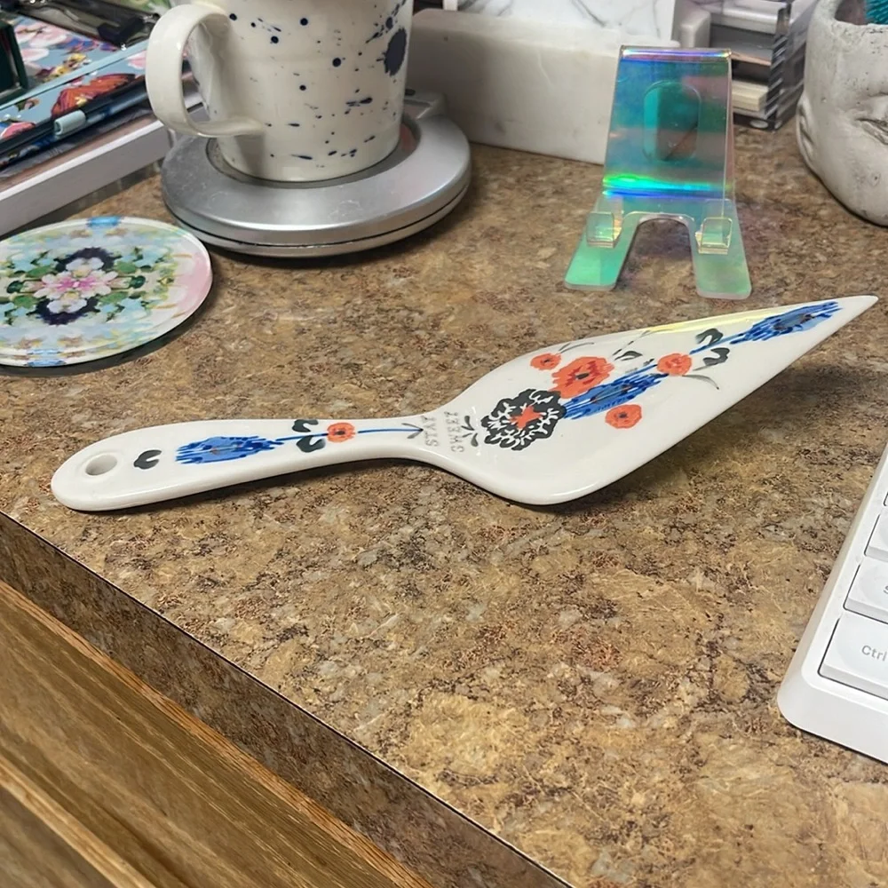 Anthropologie Handpainted Lucerne Cake Server